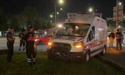 Kayseri’de ambulans ile otomobil çarpıştı: 6 kişi yaralandı