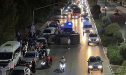 Makas atan sürücü 5 araca çarpıp kayıplara karıştı
