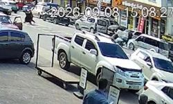 Rize’de silahlı saldırı kamerada: 29 yaşındaki genç ağır yaralandı