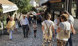 Safranbolu’da tarihi sokaklar hafta sonu doldu taştı