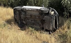 Otomobil devrildi, şans eseri yaralanan olmadı