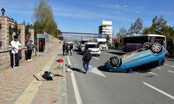 Kastamonu’da otomobil takla attı, 3 kişi burnu bile kanamadan kurtuldu