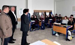 Kaymakam ve başkan öğrencilerle buluştu