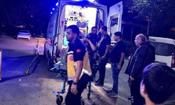İki otomobil kavşakta çarpıştı: 8 yaralı