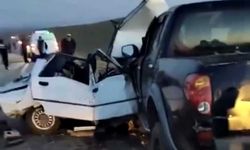Çankırı'da otomobil ile pikap çarpıştı: 1 ölü, 2 yaralı