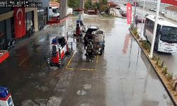 Yakıtı biten aracı at arabasıyla 2 kilometre çekti