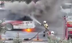 Halk otobüsü alev alev yandı! Kullanılamaz hale geldi