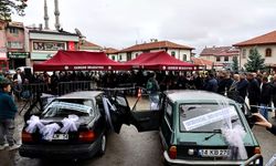 Cami için otomobiller satıldı! 410 bin TL toplandı