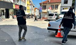 Firma çalışanı gibi giyinip 1 milyonluk kabloyu çaldılar