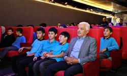 Gezen Sinema Tırı’nın üçüncü durağı Duraklar Köyü oldu