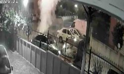 Havai fişekli tehlikeli eğlence: Ateş parçaları araç ve evlere sıçradı