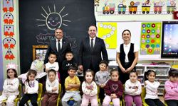 İl Milli Eğitim Müdürü Keskin, öğrencilerle bayrak töreninde buluştu