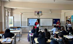 Kızılay’dan öğrencilere dayanışma ve gönüllülük anlatıldı