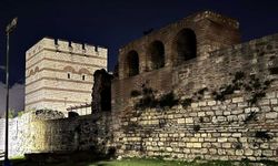 Surların önünde erkek cesedi bulundu