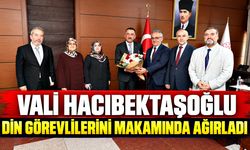 Vali Hacıbektaşoğlu din görevlilerini makamında ağırladı