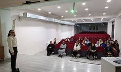 Velilere sağlıklı beslenme çantası eğitimi