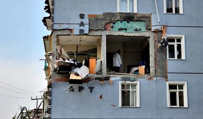 Doğal gaz bomba gibi patladı