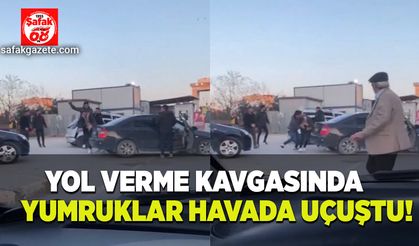 Yol verme kavgasında yumruklar havada uçuştu!