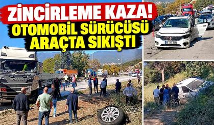 Kontrolden çıkan otomobil karşı şeride daldı: Sürücü araçta sıkıştı
