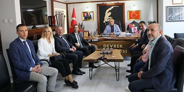 Ahmet Akın, Başkan Bozkurt’u ziyaret etti