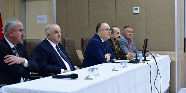 Vali Tutulmaz, Muhtarlar ile bir araya geldi