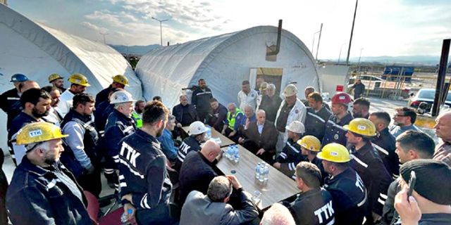 Yeşil, Türk-İş Genel Başkanı Atalay ile madencileri ziyaret etti