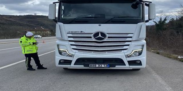 Bölge Trafikten kış lastiği denetimi
