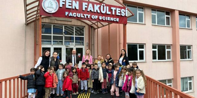 Minikler ZBEÜ Fen Fakültesi'ni gezdi