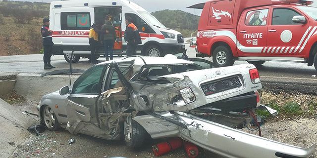 Malatya'da iki ayrı trafik kazası, 3 kişi yaralandı
