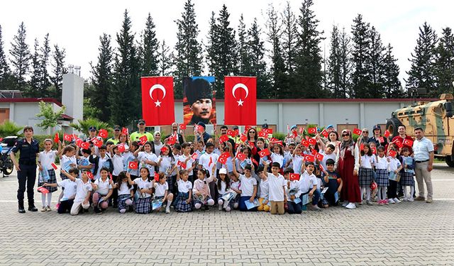 Trafik haftası ve jandarmayı sevdirme etkinliği