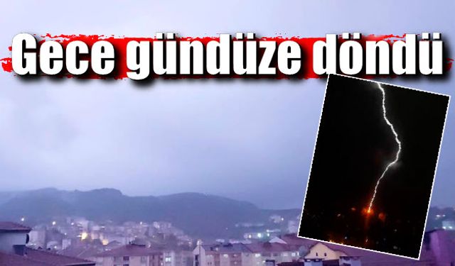 Kdz. Ereğli’de şimşekler geceyi aydınlattı