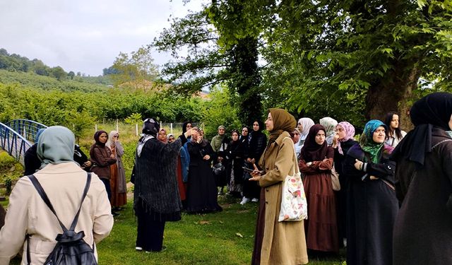 KYK yurtlarında kalan öğrenciler sabah namazında buluştu