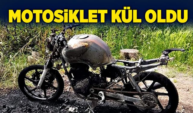 Motosiklet yanarak kül oldu