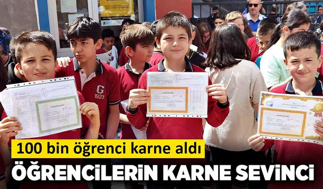 Öğrencilerin karne sevinci