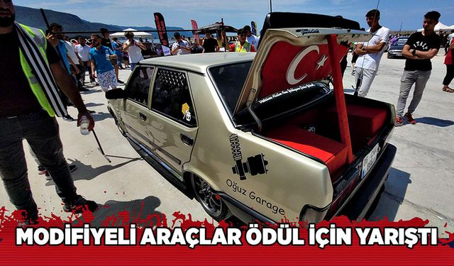 Modifiyeli araçlar ödül için yarıştı