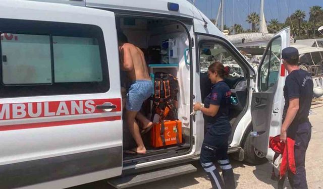 Datça’da denizde rahatsızlanan vatandaşa Sahil Güvenlik’ten tıbbi tahliye