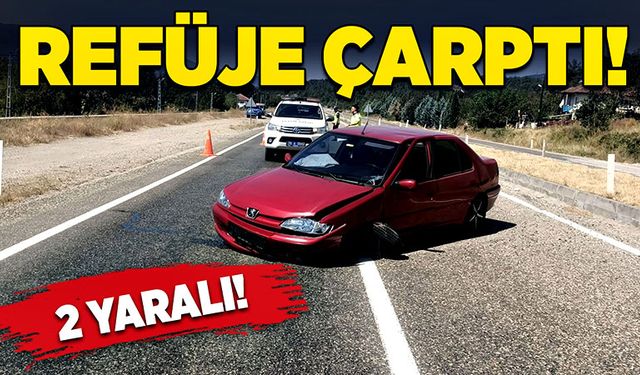 Otomobil refüje çarptı!