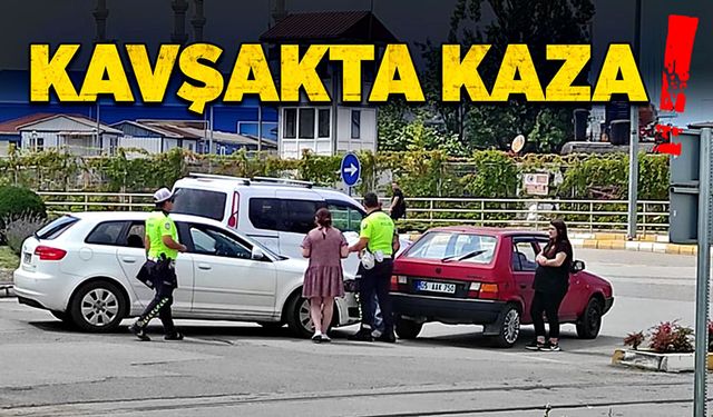 Kavşakta kaza!