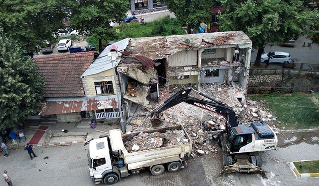 Düzce Cumayeri Deresi ıslahı ile afetlere karşı tedbir alınıyor