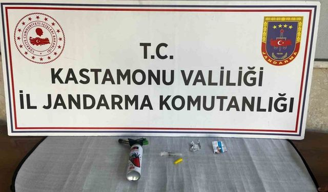 Piyasaya uyuşturucu sürerken yakalanan şahıs serbest bırakıldı