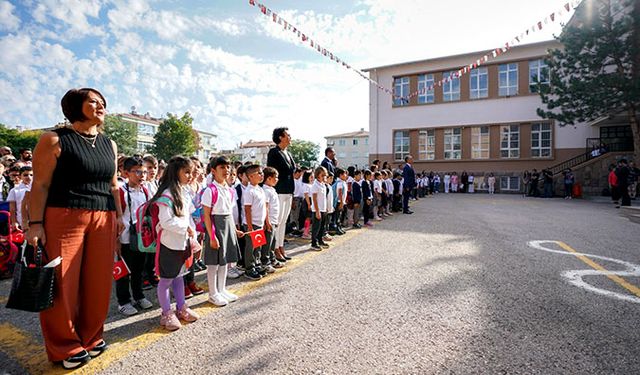 Okula gelen veliler ile ziyaretçilerin kayıtları tutulacak