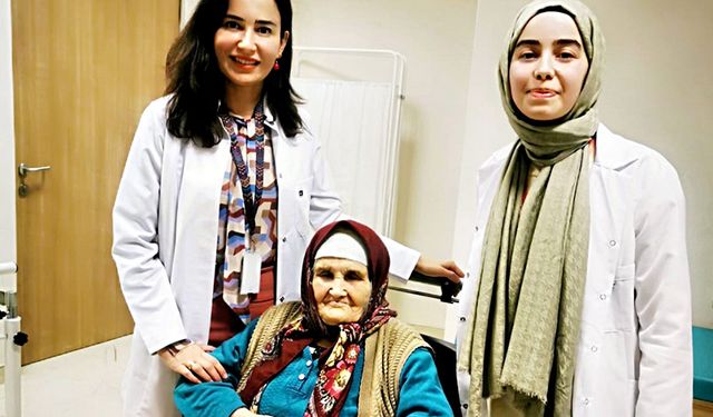 Geriatri Uzmanının en yaşlı hastası 107 yaşındaki Fatma Kaynak oldu