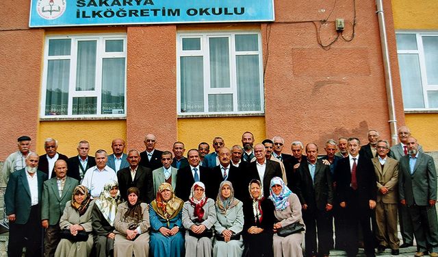 Sakarya İlkokulu'nun 1963 mezunları 60 yıl sonra buluştu