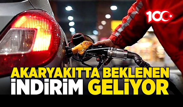 Akaryakıtta beklenen indirim geliyor