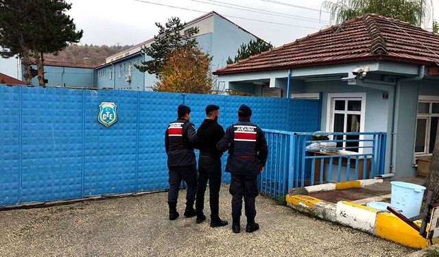 Jandarma Kastamonu'da kaçakların peşine düştü, 4 hükümlü yakalandı!