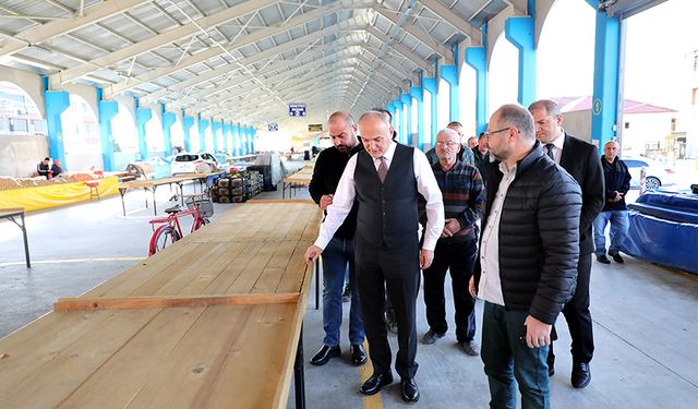 Faruk Özlü, Düzce'nin Yeni Merkez Pazaryeri'nde Esnafı Ziyaret Etti