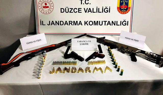 Sessiz köy, gürültülü operasyon: Jandarma, silah cephaneliği ele geçirdi!