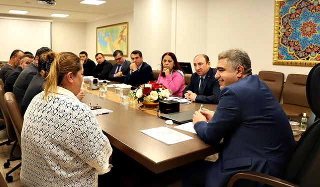 Vali Selçuk Aslan, Halk Günü'nde vatandaşların nabzını tuttu!