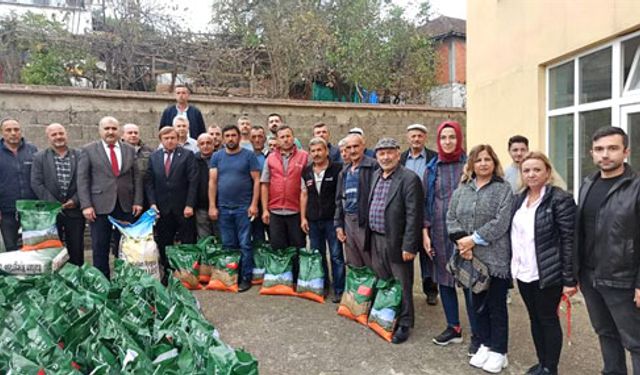 Çaycuma’da Yonca ve İtalyan Çimi tohumları dağıtıldı