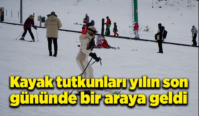 Kayak tutkunları yılın son gününde bir araya geldi